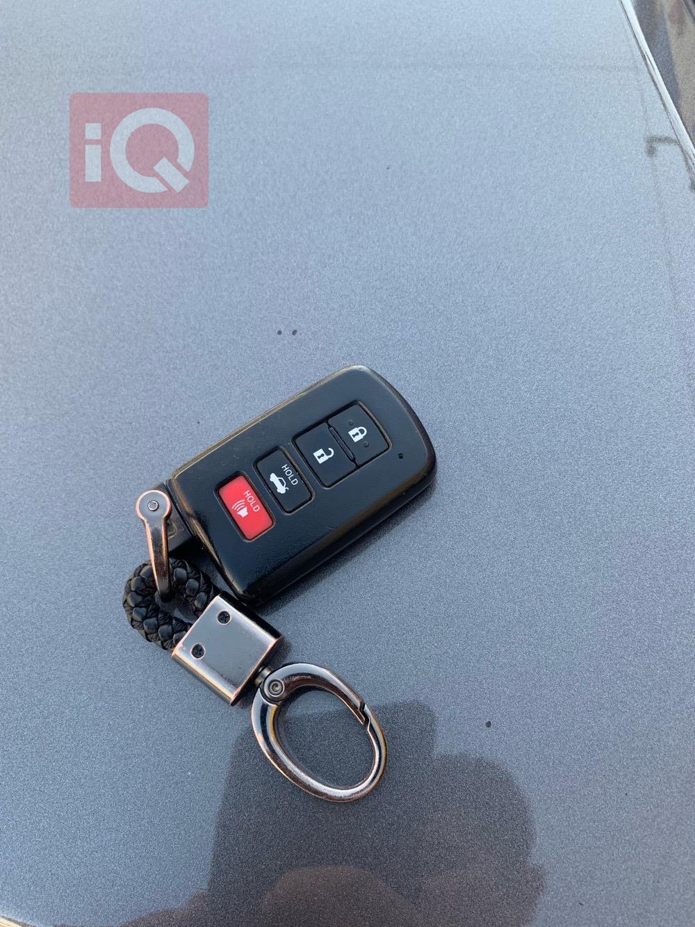 تۆیۆتا کامری